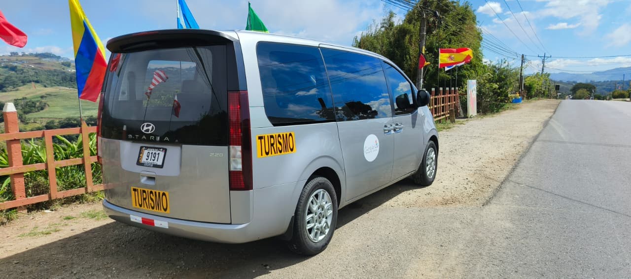 Private shuttle from LIR - Liberia Int. Airport to Nosara (Playa Guiones Area)
